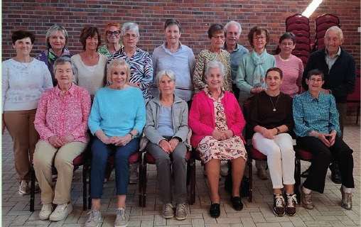Samana vijftig jaar — (g)oud viert een jubileum — foto uit de wijkkrant, pagina 23